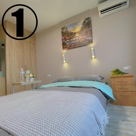 Studio Aparment Kharkiv Eksteriør bilde